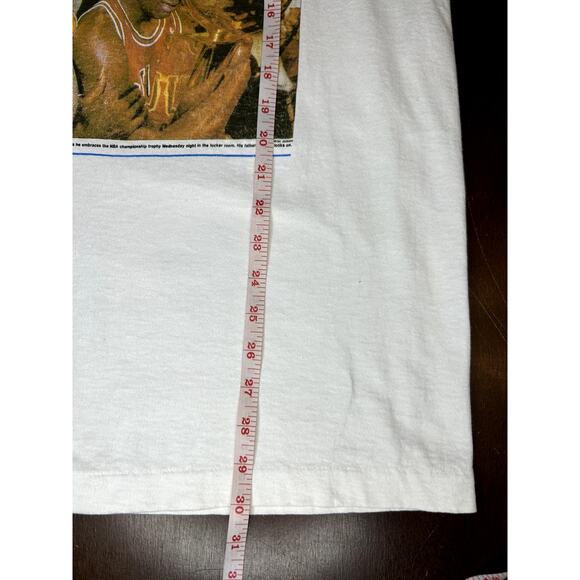Vintage 90s NBA Championship Chicago Bulls Michael Jordan Newspaper Print Shirt - Picture 7 of 14